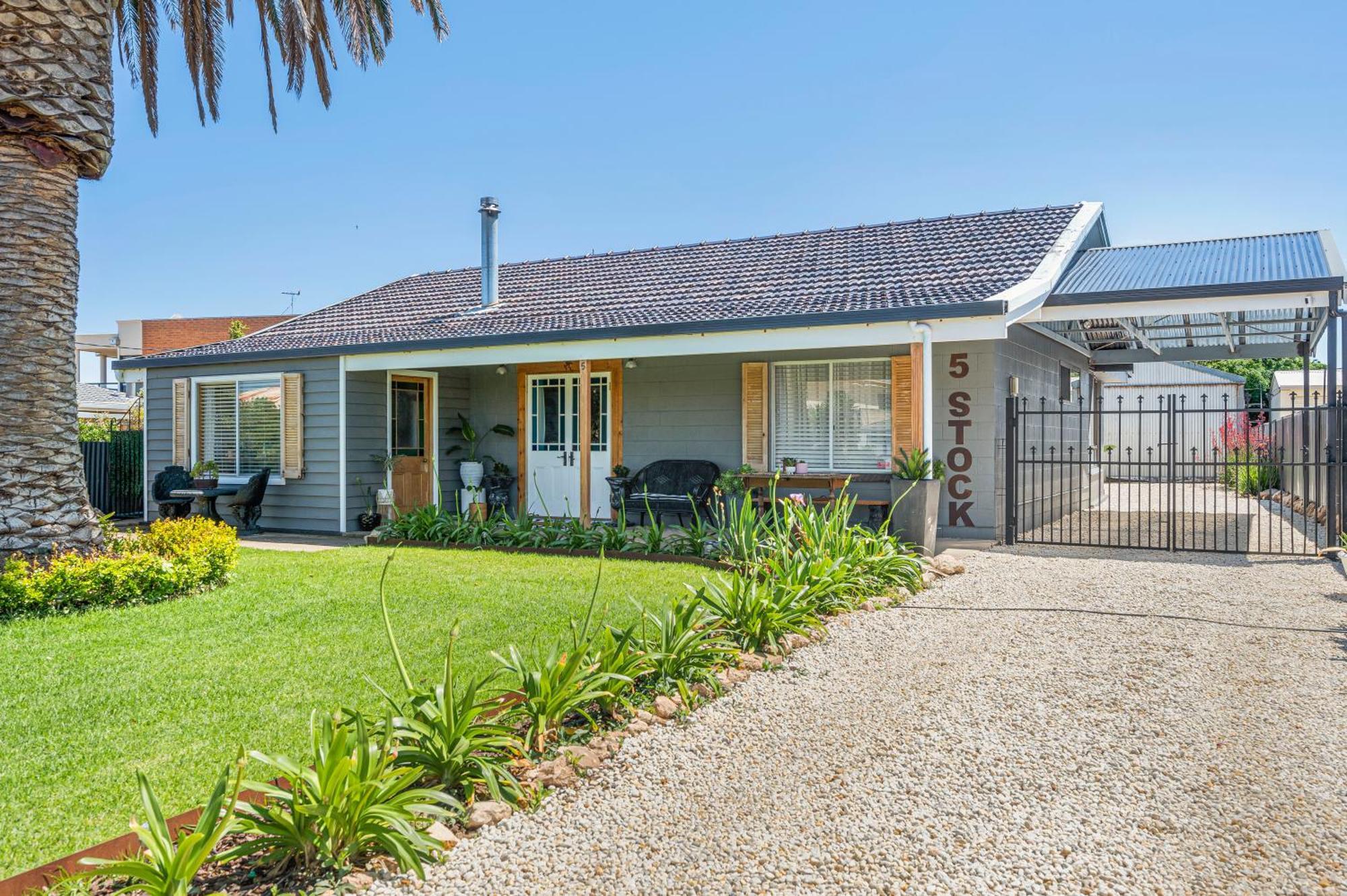 Palm Tree Cottage - Aldinga Beach - C21 Southcoast Holidays Exterior photo