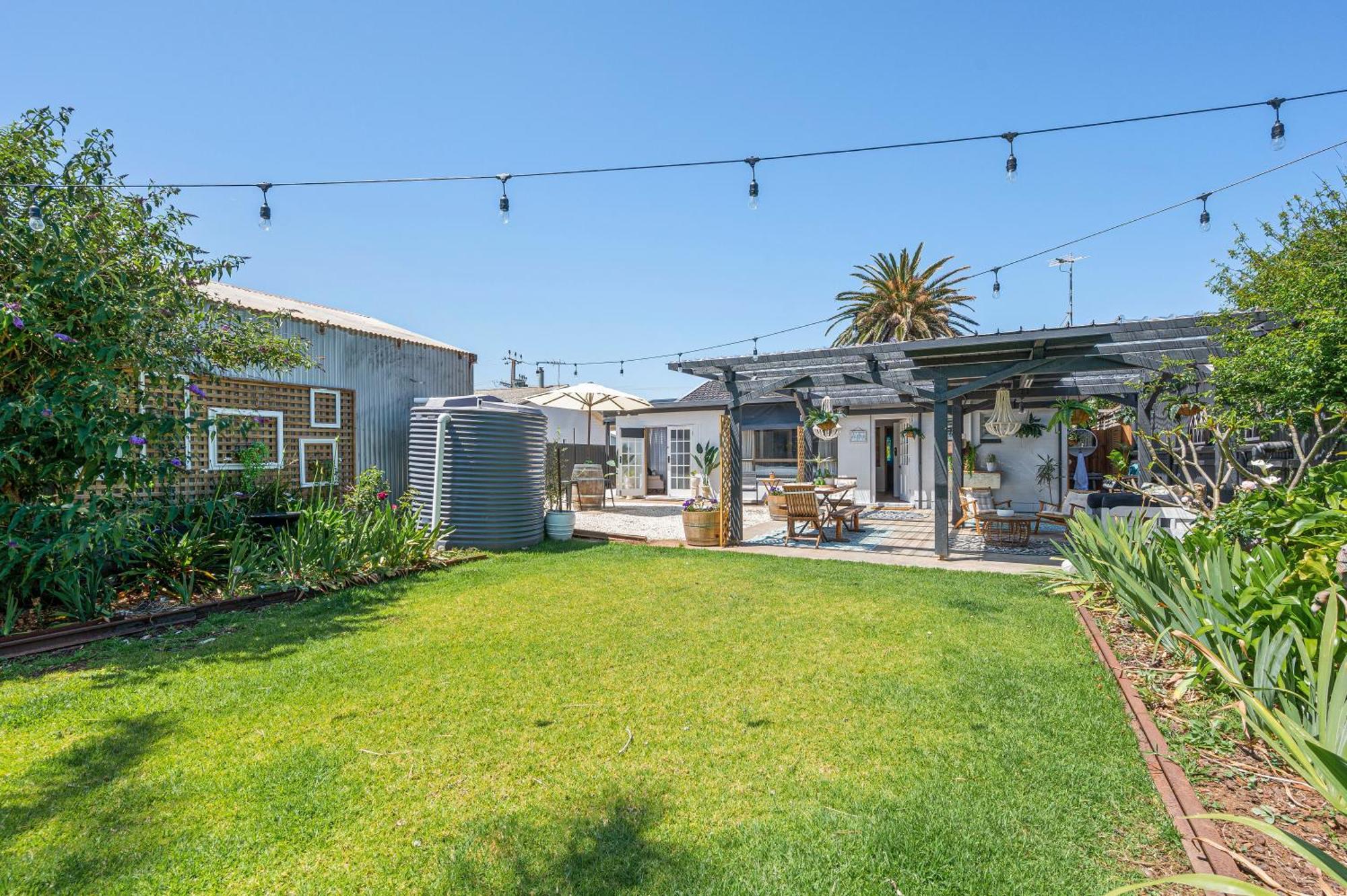 Palm Tree Cottage - Aldinga Beach - C21 Southcoast Holidays Exterior photo