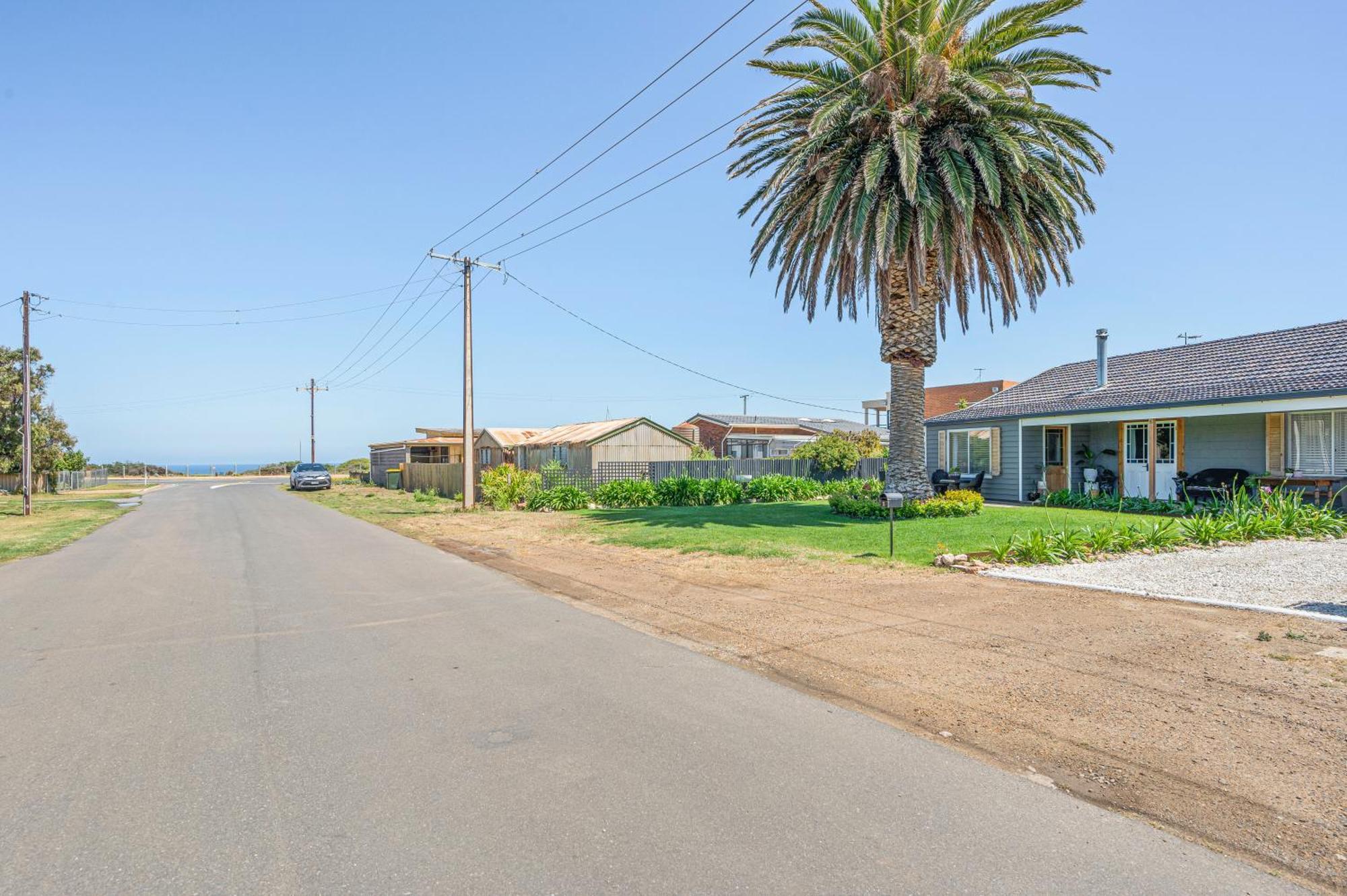 Palm Tree Cottage - Aldinga Beach - C21 Southcoast Holidays Exterior photo